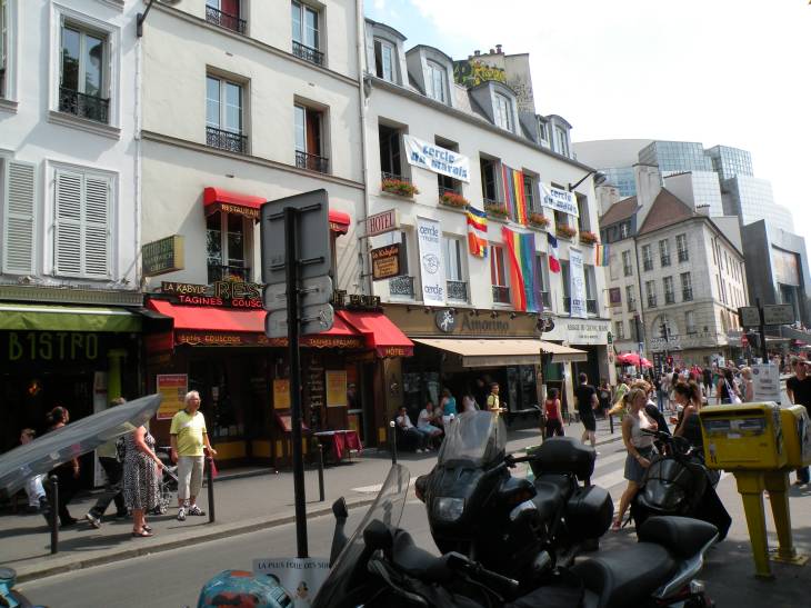  cafés et restaurants, rue de la Roquette
